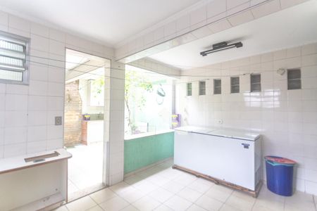 Casa à venda com 190m², 4 quartos e 2 vagasQuintal
