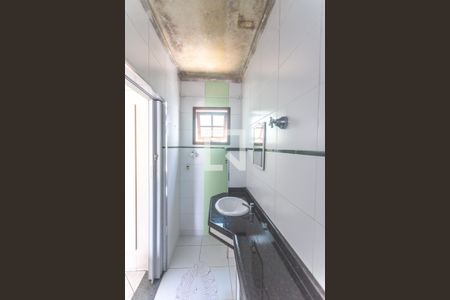 Casa à venda com 190m², 4 quartos e 2 vagasBanheiro suíte