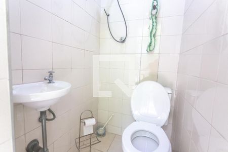 Casa à venda com 190m², 4 quartos e 2 vagasBanheiro de serviço