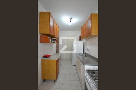 Cozinha de apartamento para alugar com 3 quartos, 100m² em Menino Deus, Porto Alegre