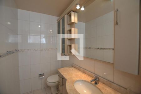 Apartamento para alugar com 100m², 3 quartos e 1 vagaBanheiro da Suíte