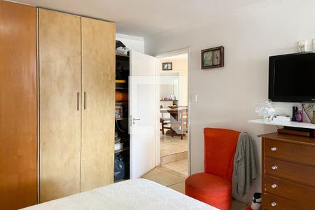 Casa à venda com 250m², 2 quartos e 3 vagasSuíte 2