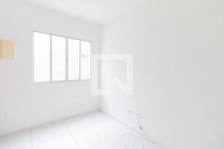 Sala e Cozinha de casa para alugar com 1 quarto, 33m² em Vila Germinal, São Paulo