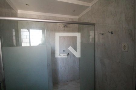 Casa à venda com 280m², 5 quartos e 3 vagasBanheiro 2