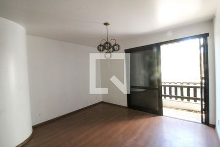Casa à venda com 280m², 5 quartos e 3 vagasHall social
