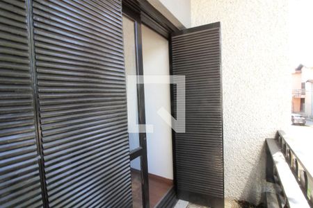 Casa à venda com 280m², 5 quartos e 3 vagasVaranda da Suite