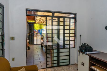 Sala de casa à venda com 6 quartos, 187m² em Jardim Eulina, Campinas