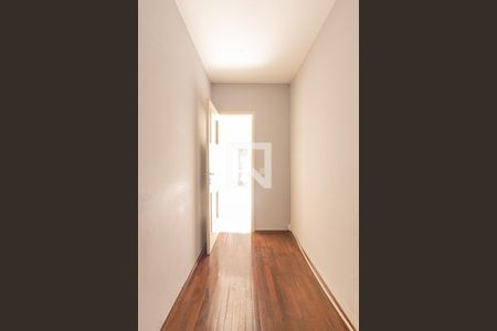 Apartamento à venda com 92m², 2 quartos e 2 vagas Apartamento à venda com 92m², 2 quartos e 2 vagasQuarto de Serviço