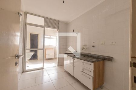 Apartamento à venda com 92m², 2 quartos e 2 vagas Apartamento à venda com 92m², 2 quartos e 2 vagasCozinha