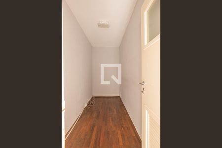 Apartamento à venda com 92m², 2 quartos e 2 vagas Apartamento à venda com 92m², 2 quartos e 2 vagasQuarto de Serviço