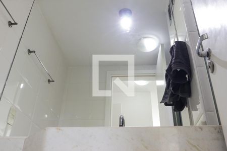 Apartamento à venda com 65m², 2 quartos e 1 vaga Apartamento à venda com 65m², 2 quartos e 1 vagaBanheiro da Suíte