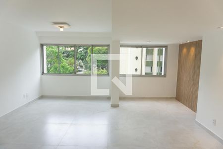 Sala de apartamento para alugar com 4 quartos, 160m² em Morro dos Ingleses, São Paulo