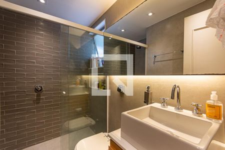 Apartamento à venda com 140m², 2 quartos e 2 vagas Apartamento à venda com 140m², 2 quartos e 2 vagasBanheiro Social