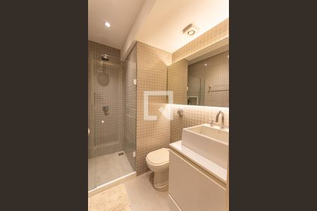 Apartamento à venda com 140m², 2 quartos e 2 vagas Apartamento à venda com 140m², 2 quartos e 2 vagasBanheiro da Suíte 2