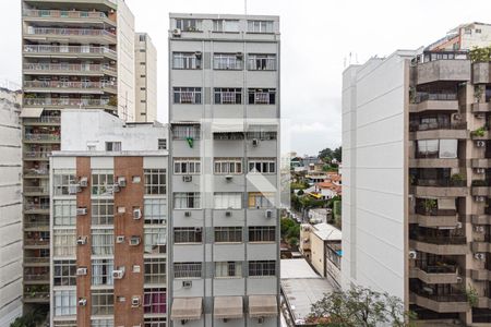 Apartamento à venda com 140m², 2 quartos e 2 vagas Apartamento à venda com 140m², 2 quartos e 2 vagasSuite 1
