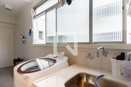 Apartamento à venda com 140m², 2 quartos e 2 vagas Apartamento à venda com 140m², 2 quartos e 2 vagasÁrea de Serviço