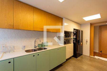 Apartamento à venda com 140m², 2 quartos e 2 vagas Apartamento à venda com 140m², 2 quartos e 2 vagasCozinha