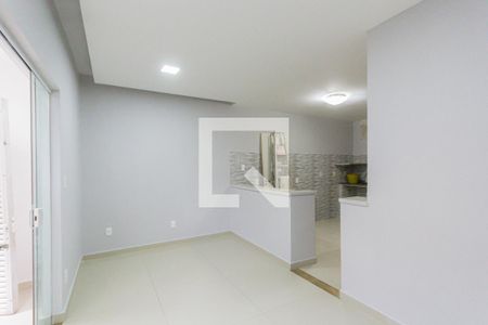 Sala de casa de condomínio para alugar com 2 quartos, 60m² em Pechincha, Rio de Janeiro