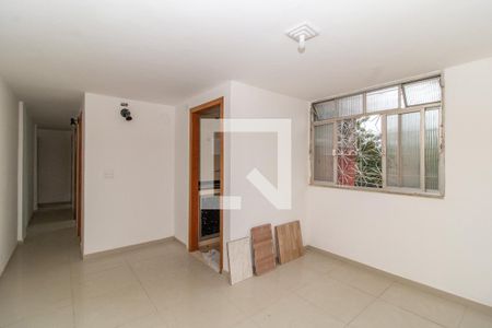 Sala de apartamento para alugar com 3 quartos, 68m² em Praia da Bandeira, Rio de Janeiro