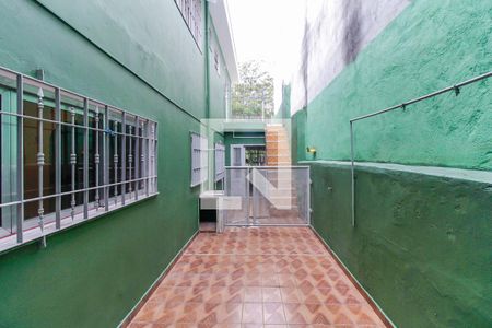 Casa à venda com 200m², 3 quartos e 2 vagas Casa à venda com 200m², 3 quartos e 2 vagasCasa 1 Corredor Externo