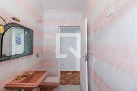 Casa à venda com 200m², 3 quartos e 2 vagas Casa à venda com 200m², 3 quartos e 2 vagasCasa 2 Banheiro 2