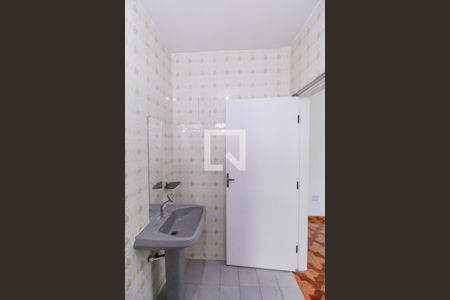 Casa à venda com 200m², 3 quartos e 2 vagas Casa à venda com 200m², 3 quartos e 2 vagasCasa 2 Banheiro 1