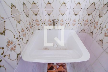 Casa à venda com 200m², 3 quartos e 2 vagas Casa à venda com 200m², 3 quartos e 2 vagasCasa 2 Área de Serviço