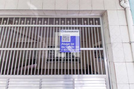 Casa à venda com 200m², 3 quartos e 2 vagas Casa à venda com 200m², 3 quartos e 2 vagasPlaquinha