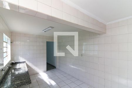 Casa à venda com 170m², 4 quartos e 2 vagas Casa à venda com 170m², 4 quartos e 2 vagasCasa 2 - Cozinha