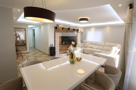 Apartamento à venda com 120m², 2 quartos e 2 vagasSala