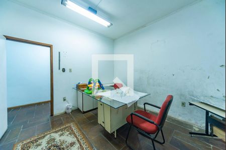 Casa à venda com 900m², 3 quartos e 10 vagasQuarto de Serviço