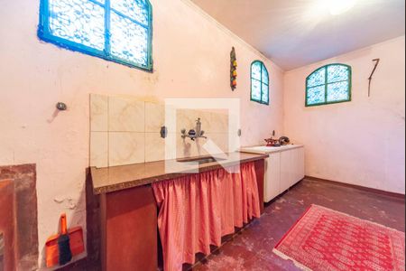 Casa à venda com 900m², 3 quartos e 10 vagasCozinha 2