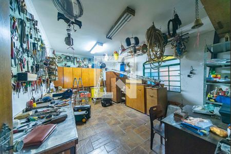 Casa à venda com 900m², 3 quartos e 10 vagasOficina