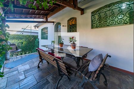 Casa à venda com 900m², 3 quartos e 10 vagasVaranda da Churrasqueira