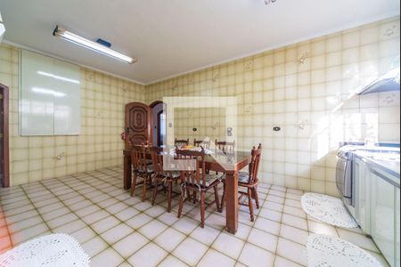 Casa à venda com 900m², 3 quartos e 10 vagasCozinha