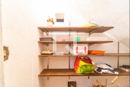 Casa à venda com 900m², 3 quartos e 10 vagasDespensa