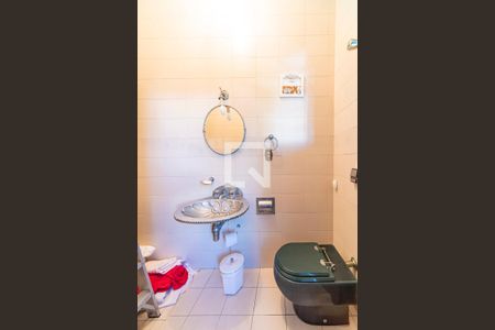 Casa à venda com 900m², 3 quartos e 10 vagasLavabo