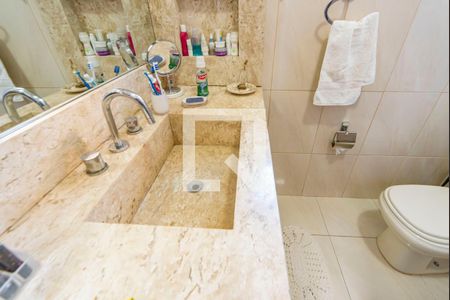 Casa à venda com 900m², 3 quartos e 10 vagasBanheiro do Quarto 3