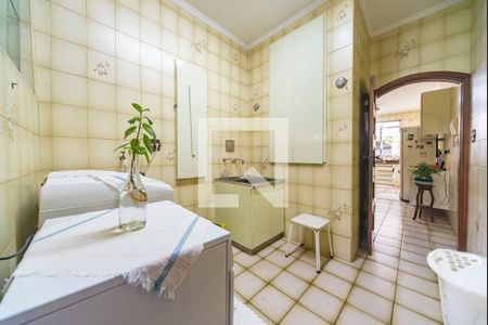 Casa à venda com 900m², 3 quartos e 10 vagasÁrea de Serviço