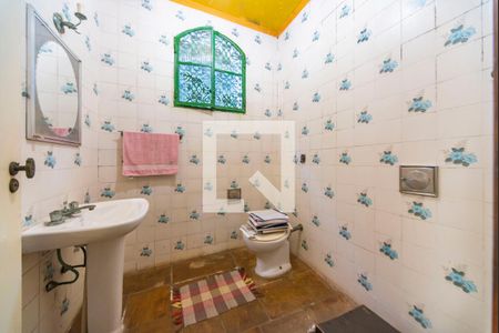 Casa à venda com 900m², 3 quartos e 10 vagasBanheiro de Serviço