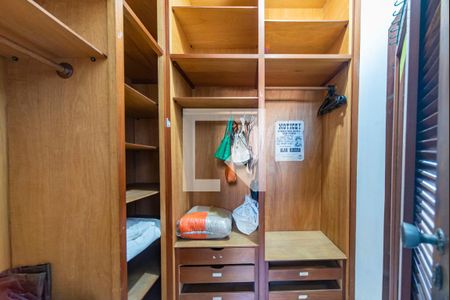 Casa à venda com 900m², 3 quartos e 10 vagasCloset do Quarto 1