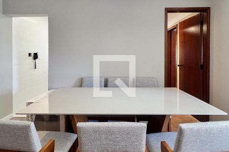 Sala de apartamento para alugar com 3 quartos, 80m² em Vila Olímpia, São Paulo