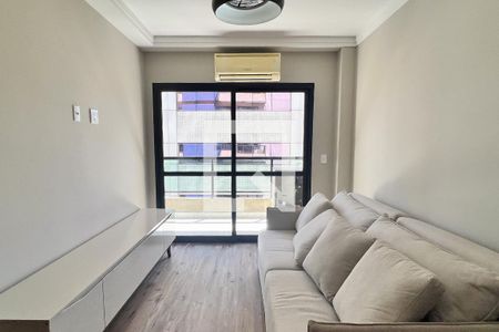 Sala de apartamento para alugar com 3 quartos, 80m² em Vila Olímpia, São Paulo