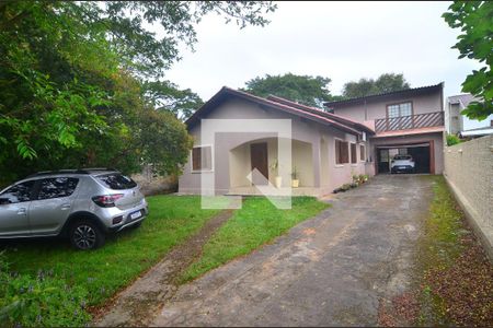 Casa à venda com 256m², 5 quartos e 3 vagasPátio