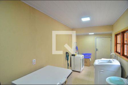 Casa à venda com 256m², 5 quartos e 3 vagasÁrea de Serviço