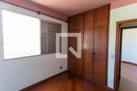Suíte de apartamento à venda com 4 quartos, 120m² em Santo Antônio, Belo Horizonte