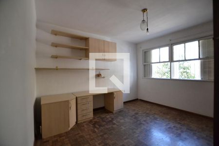 Quarto 1 de apartamento para alugar com 2 quartos, 72m² em Santana, Porto Alegre