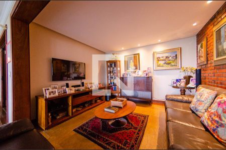 Sala de casa de condomínio à venda com 4 quartos, 530m² em Vila Castela, Nova Lima