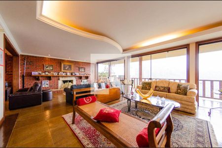 Sala de casa de condomínio à venda com 4 quartos, 530m² em Vila Castela, Nova Lima