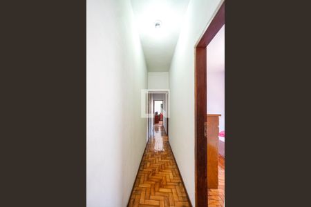 Casa à venda com 143m², 3 quartos e 3 vagasCorredor dos quartos